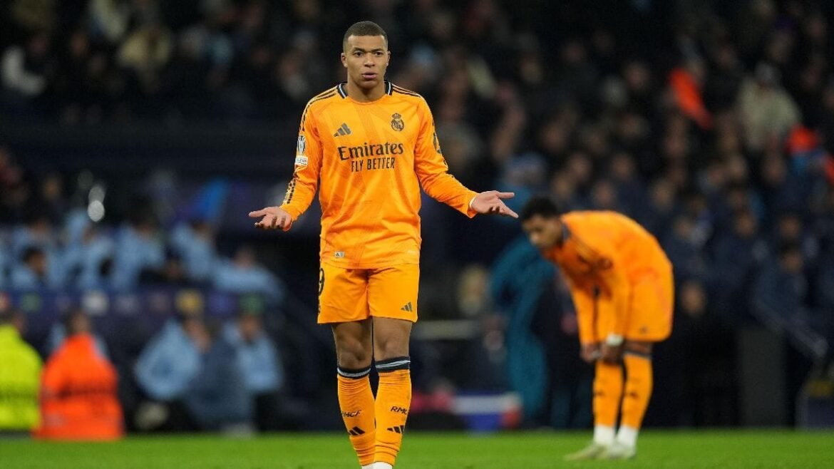 Thibaut courtois streeft naar kylian mbappe en vinicius jr en