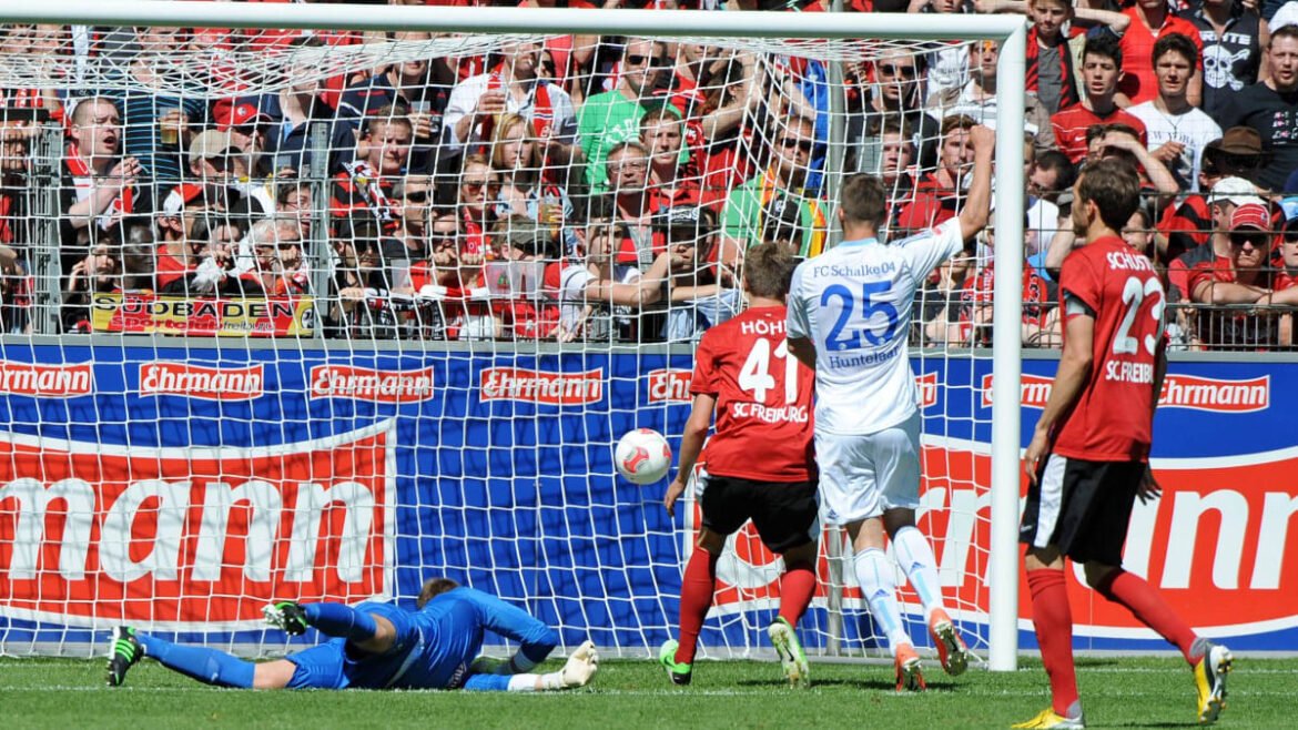 Als schusters eigentor freiburgs cl duell mit schalke entschied
