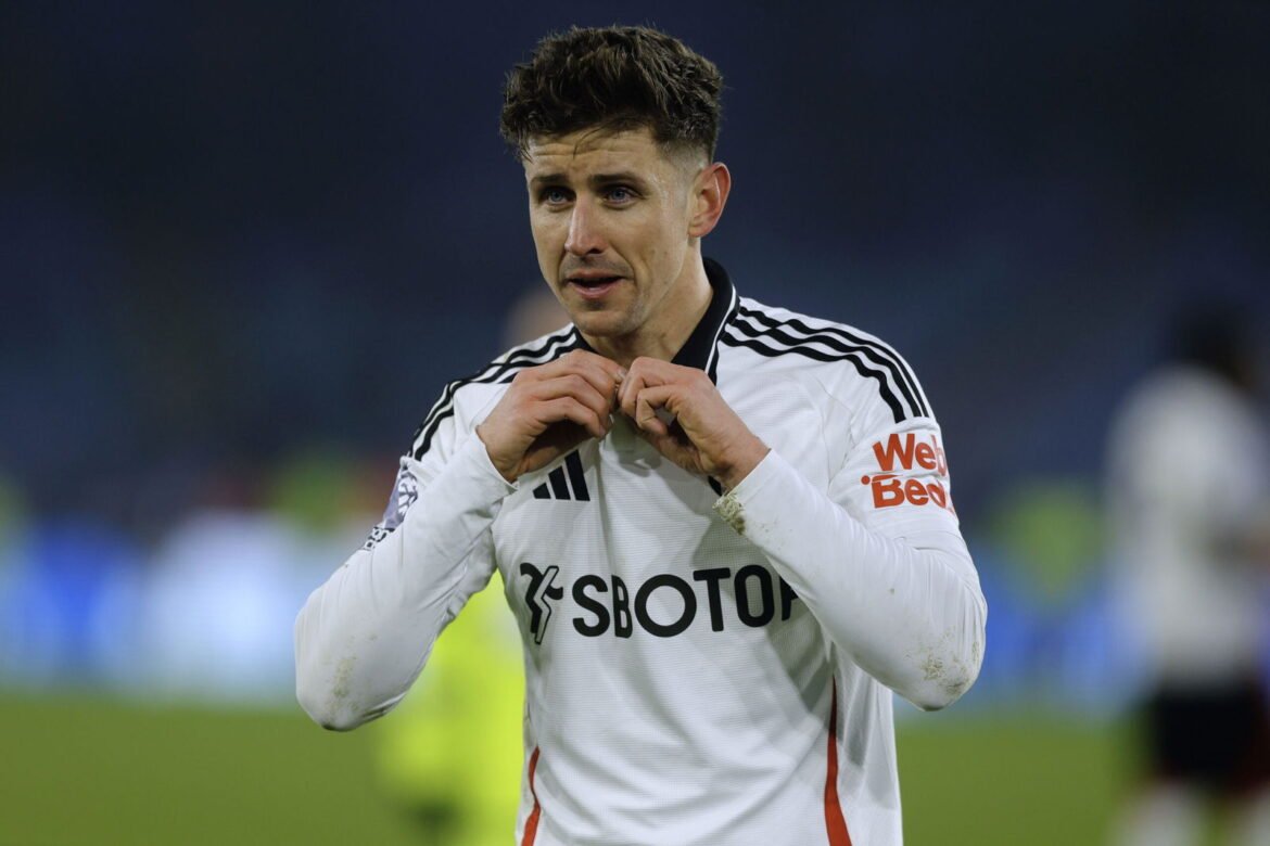 Fulham transfer geruchten: clublegende cairney bood enorm wrexham contract aan