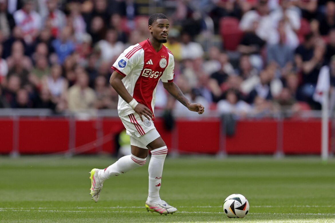 Newcastle eye a move for £ 30m "magnificent talent"