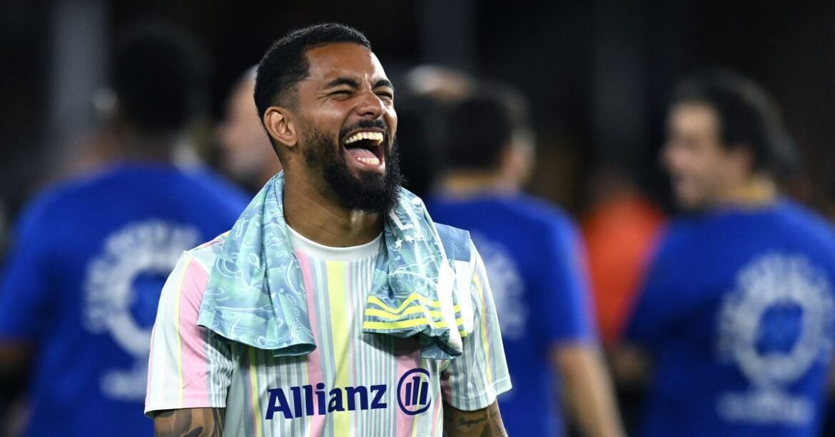 Douglas luiz is vandaag niet opdagen voor werk