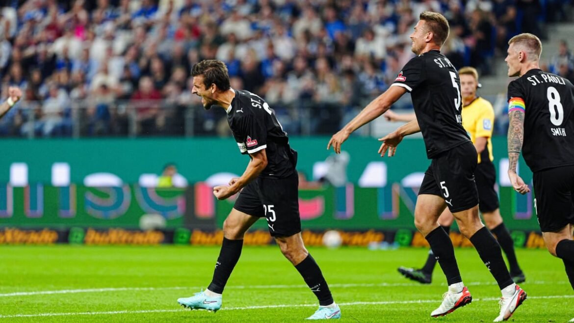 St. pauli: dzwigala, der nicht eingepleeplante derby held