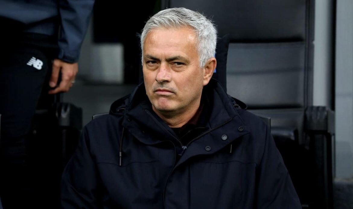Jose mourinho overweegt benfica job na lage ontslagen
