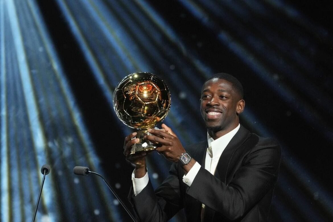 Psg ster ousmane dembele claimt de prestigieuze prijs tijdens de