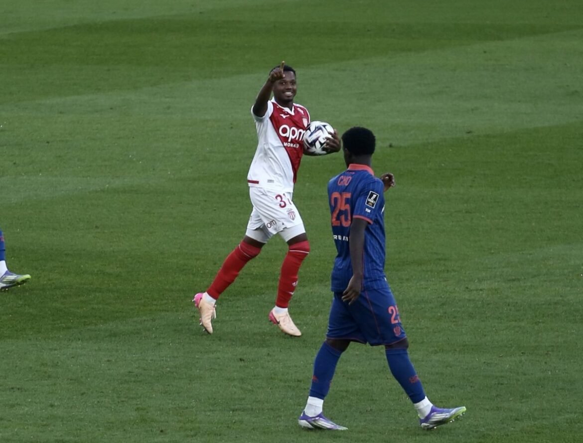 Spelerbeoordelingen | monaco 2 2 ogc nice: ansu fati en sofiane