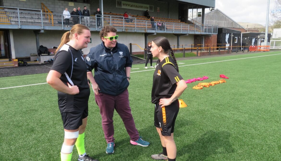 'Je ontmoet spelers die je je zussen zult noemen'